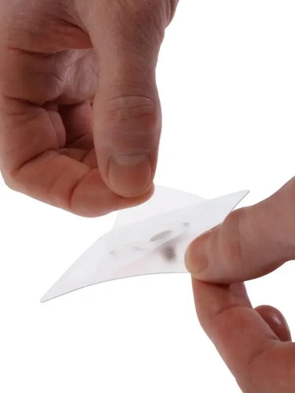 Крепления от опрокидывания мебели ТУНДРА, самоклеящаяся, набор 4 шт.