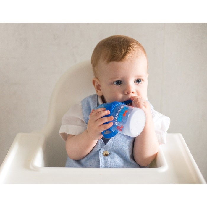 Поильник детский с твёрдым носиком &laquo;Маленький босс&raquo;, 140 мл., с ручками, цвет синий