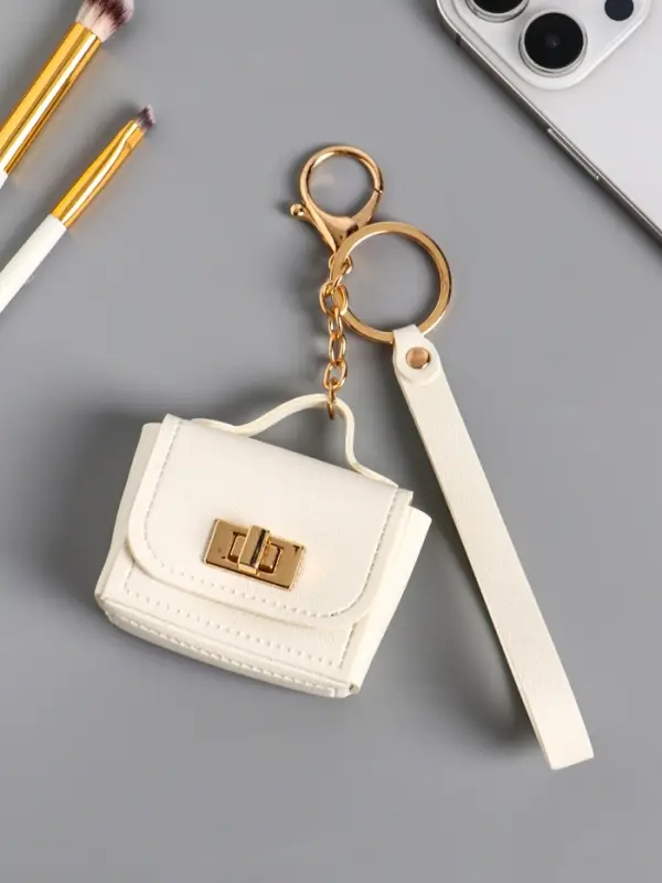 Брелок кожзам с карабином, с ремешком "Сумочка" белоснежный 6,2х2,5х7 см