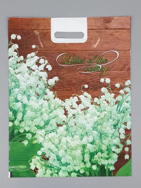 Пакет "Ландыш, полиэтиленовый с вырубной ручкой 38х47 см, 60 мкм