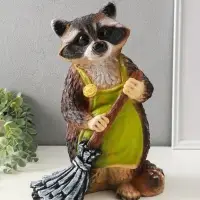 Копилка "Енот с метлой" 38х26х24, серый