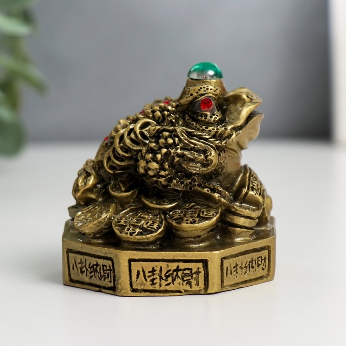 Нэцке полистоун бронза "Жаба на Ба-гуа" 5,8х5,8х6,6 см
