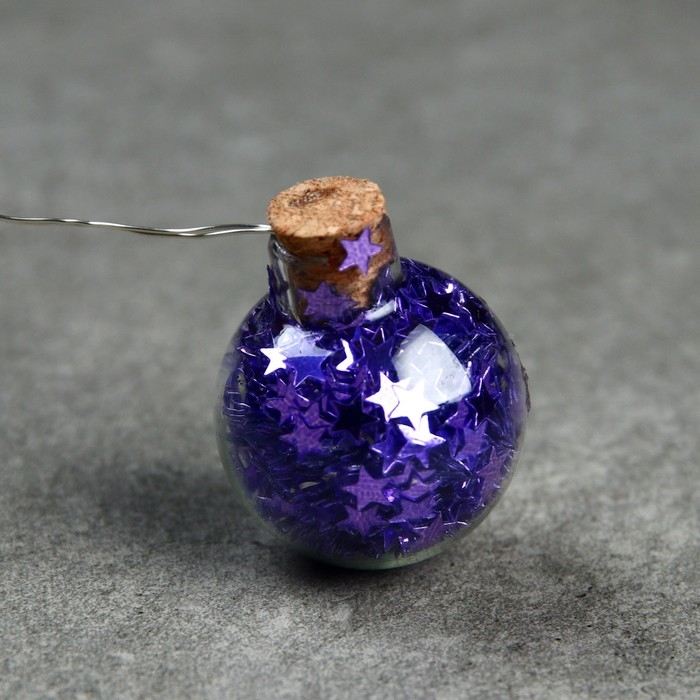 Гирлянда &laquo;Нить&raquo; 1.6 м с насадками &laquo;Синие шарики&raquo;, IP20, серебристая нить, 15 LED, батарейки ААх2 (нет в комплекте), свечение белое