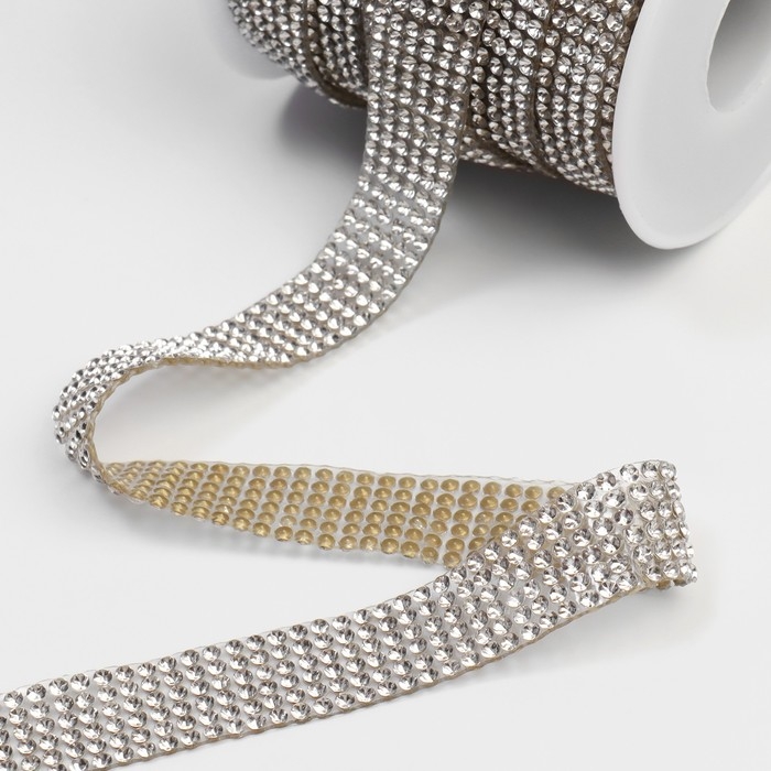 Стразы термоклеевые, ширина - 15 мм, 4,5 &plusmn; 0,5 м, цвет серебряный