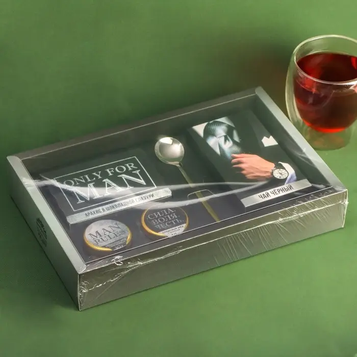 Набор Only for man: крем-мед с апельсином и хлопком, орехи в шоколадной глазури 70 г., чай чёрный, ложка