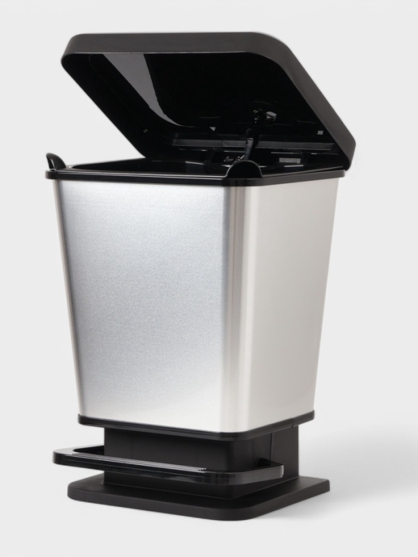 Контейнер для мусора с педалью "Металл" 20л