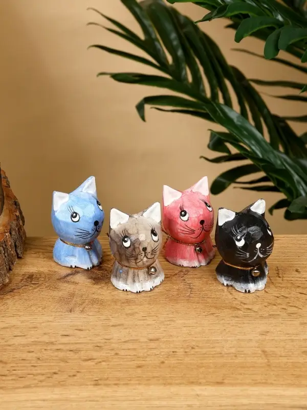 Набор сувенирный "Милые котята" дерево Албезия (4 штуки), 6 см