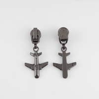 Бегунок автоматический для молнии &laquo;Спираль&raquo;, №5, декоративный &laquo;Самолёт&raquo;, цвет чёрный никель