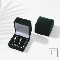 Футляр бархатный под серьги/кольца &laquo;Изумруд&raquo; 4,5&times;5, цвет зелёный, вставка зелёная