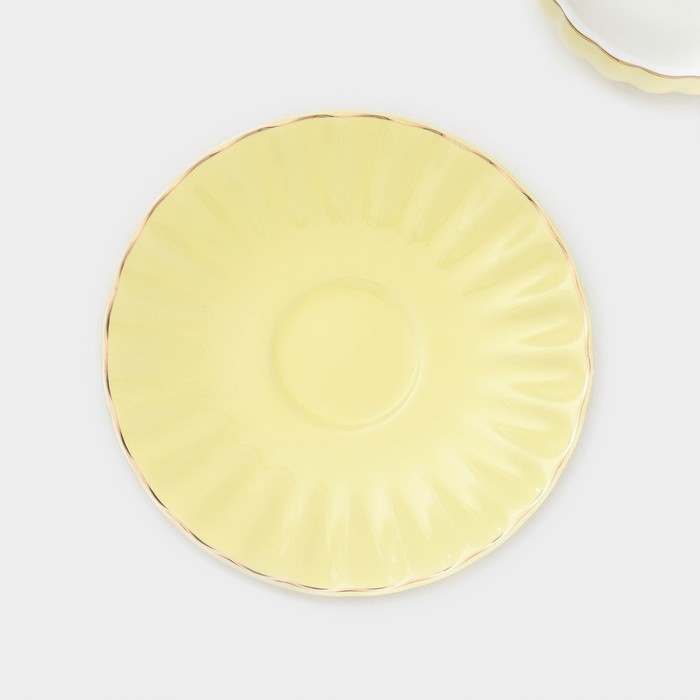 Сервиз фарфоровый чайный Доляна &laquo;Вивьен&raquo;, 12 предметов: 6 чашек 200 мл, 6 блюдец d=15 см, цвет жёлтый