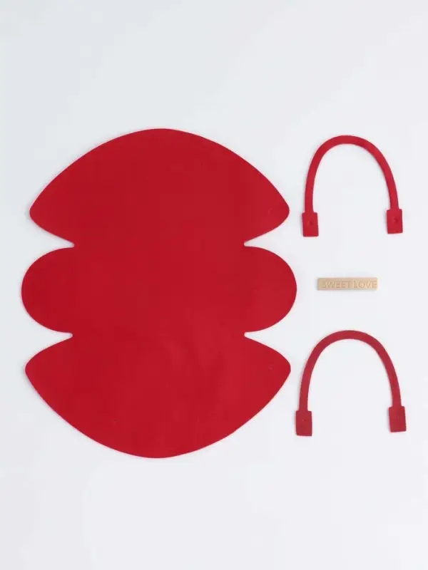 Кожанная подарочная сумочка 14 х 6,5 х 12,8 см красная