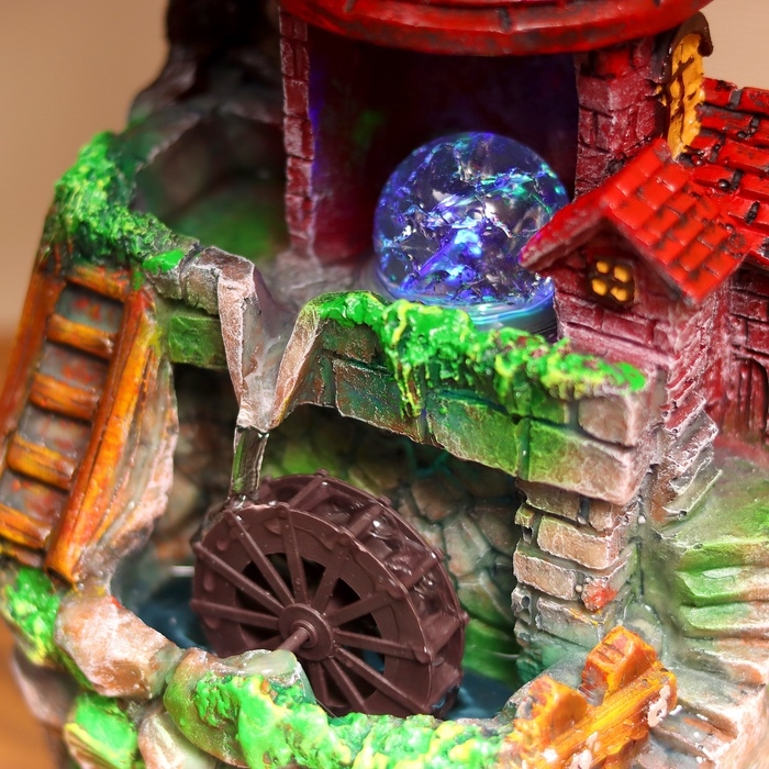 Фонтан "Большой дом с лестницей" 25х15 см (с подсветкой)