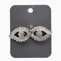 Зажим для кардигана "Ажур", глазки, цвет белый в серебре