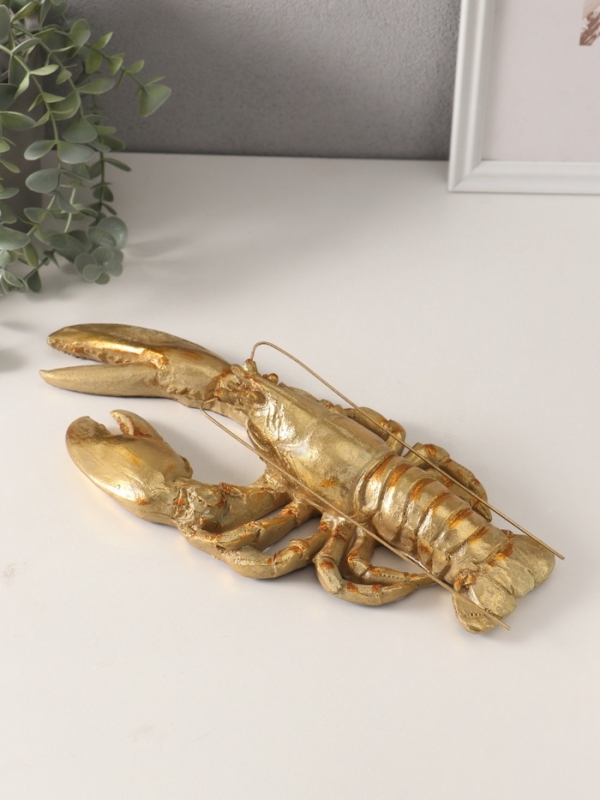 Сувенир полистоун "Золотой лобстер" 32х14х6,7 см