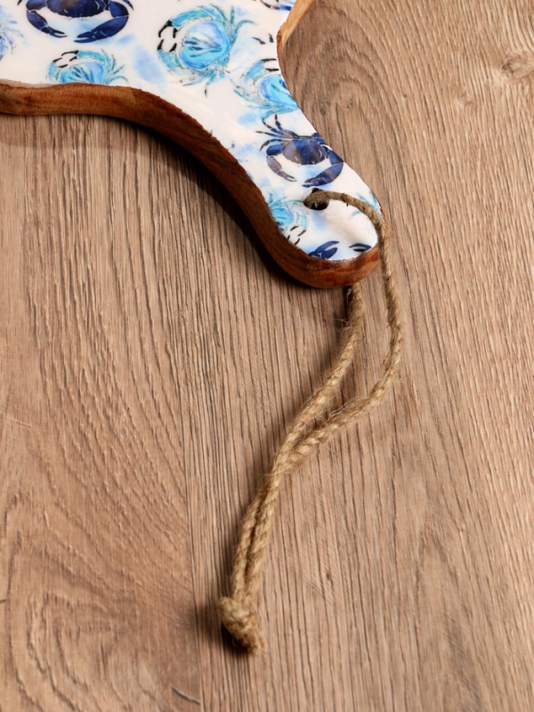 Доска разделочная прямоугольная "Крабы" дерево манго 41х18 см