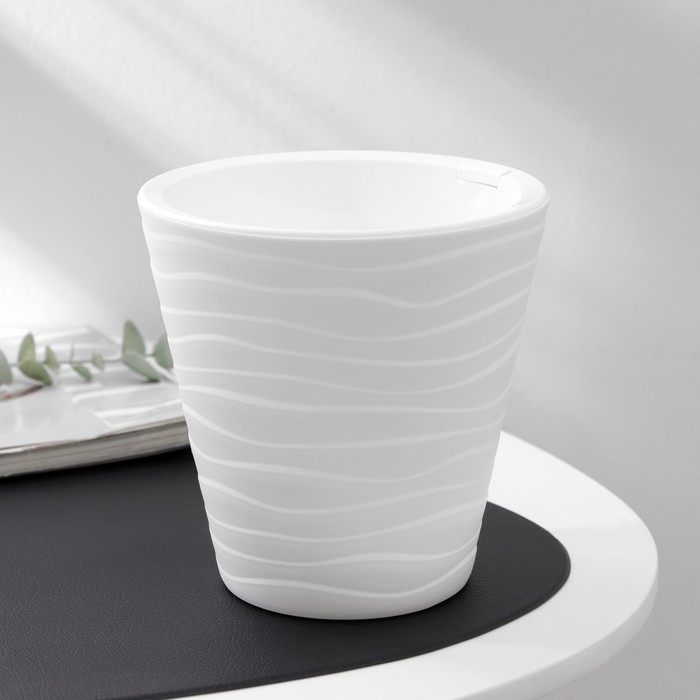 Кашпо для цветов со вставкой &laquo;Валенсия&raquo;, 2 л, цвет белый