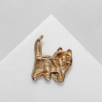 Брошь "Кот" домашний, цвет бело-коричневый в золоте