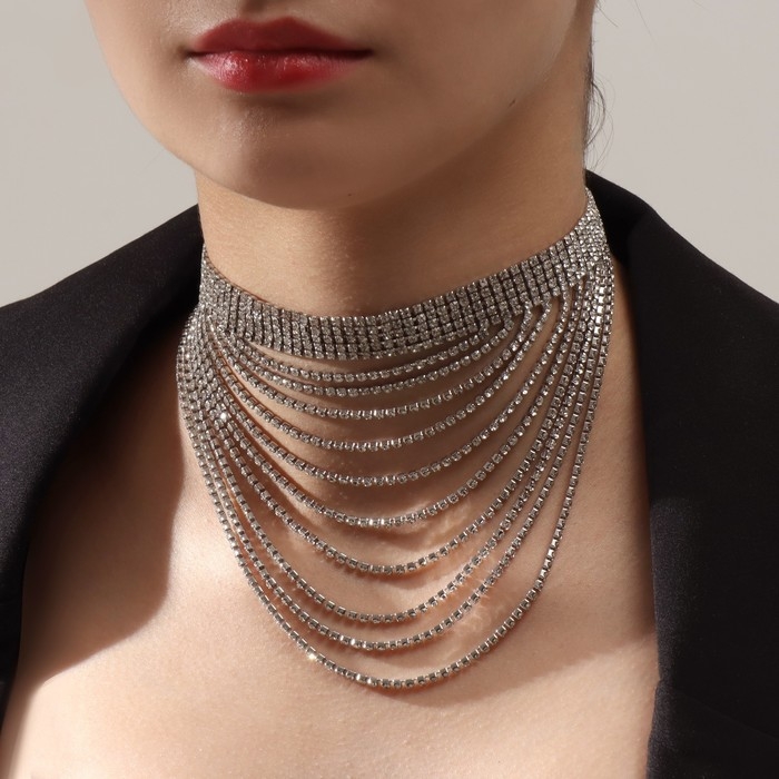 Колье &laquo;Водопад&raquo; волна, цвет белый в серебре, 25 см