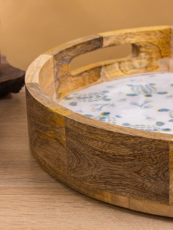 Поднос круглый с бортиками "Черепаха и цветы" дерево манго 35х35х6,5 см