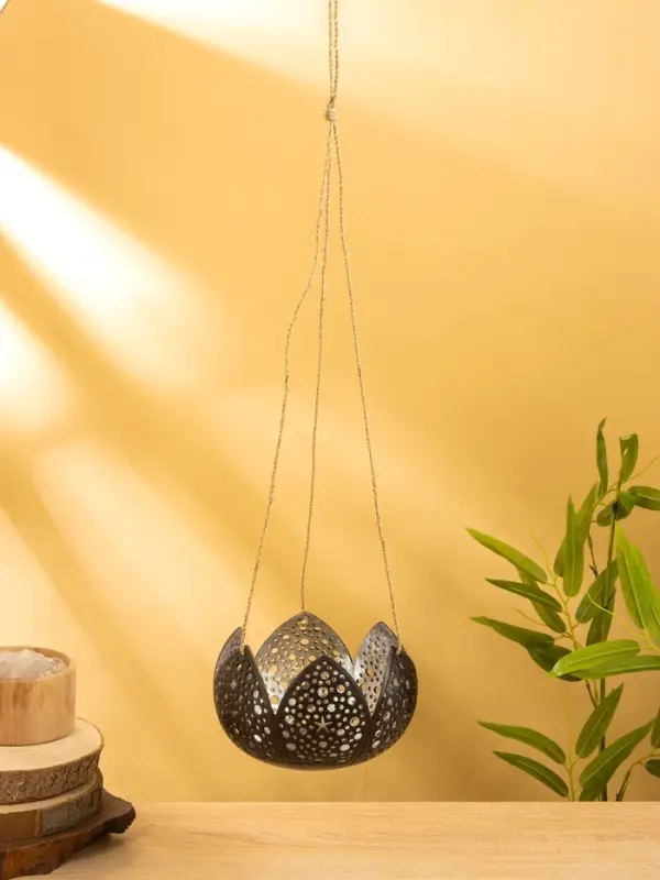 Подсвечник подвесной из кокоса &laquo;Бутон&raquo;, 14&times;14&times;10 см, чёрно-серебристый