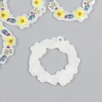 Декор для творчества акрил "Веночек с жёлтыми цветами" 0,2х3,9х3,9 см