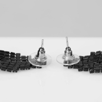 Серьги висячие со стразами &laquo;Маскарад&raquo; икс, цвет зелёный, 9 см