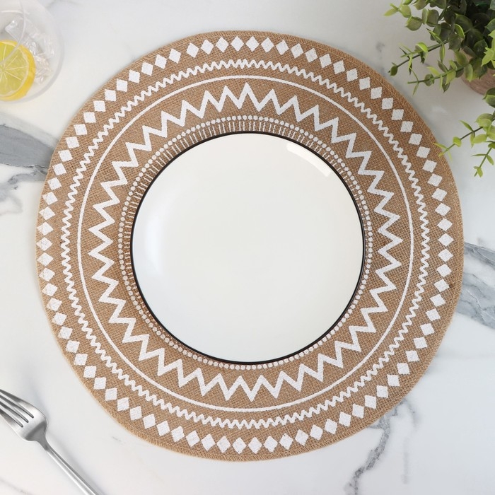 Салфетка сервировочная на стол Доляна &laquo;Африка&raquo;, d=38 см, цвет белый