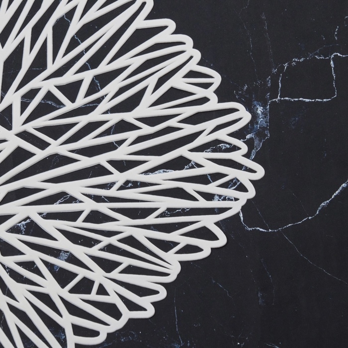 Салфетки сервировочные на стол Доляна &laquo;Луара&raquo;, 4 шт, 40&times;38,5 см, белые