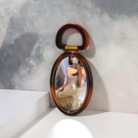 Зеркало настольное - подвесное &laquo;Овал&raquo;, двустороннее, с увеличением, зеркальная поверхность 8 &times; 12 см, цвет &laquo;янтарный&raquo;