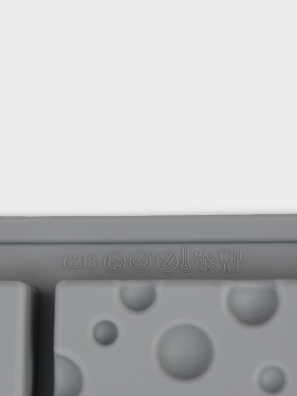 Форма для выпечки и муссовых десертов KONFINETTA &laquo;Сыр&raquo;, силикон, 20 ячеек (5&times;3см), 30&times;17,5&times;1,9 см, серая