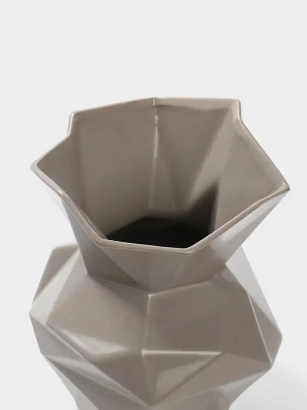 Ваза настольная керамика "Анхель" 20х12 см, серый