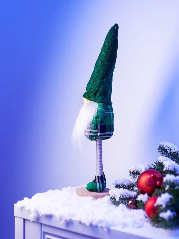 Фигура текстиль &laquo;Гном в зелёном&raquo; 54 см, 1 LED, от батареек AG13&times;3, свечение тёплое белое