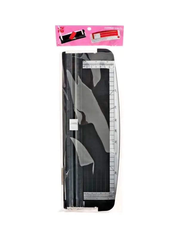 Резак для бумаги роликовый А4, до 3 листов,безопасное лезвие, длина реза 300мм,корпус черный