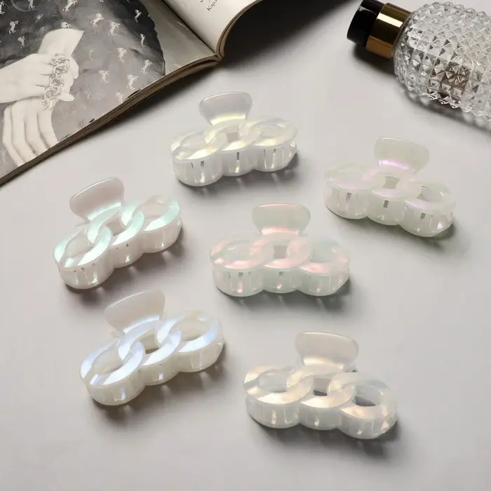 Крабик для волос &laquo;Жемчужный&raquo;, косичка, 7 см, белый