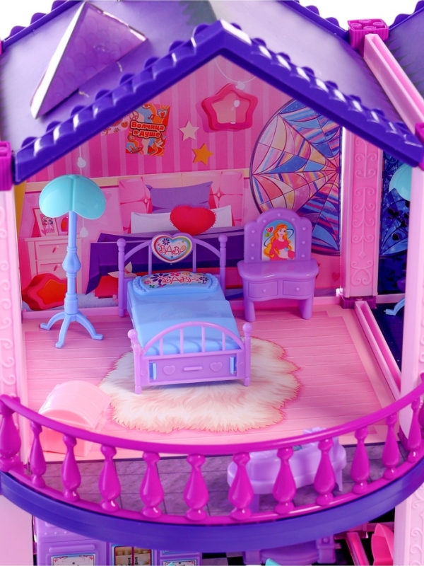 Кукольный дом &laquo;Тёмный домик&raquo;, 2 куклы, мебель, аксессуары