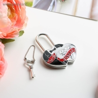 Замок свадебный с ключом любви &laquo;Ты и Я = Семья&raquo;.