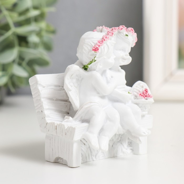 Сувенир "2 ангелочка в розовом веночке на скамейке" МИКС 8х7х5 см