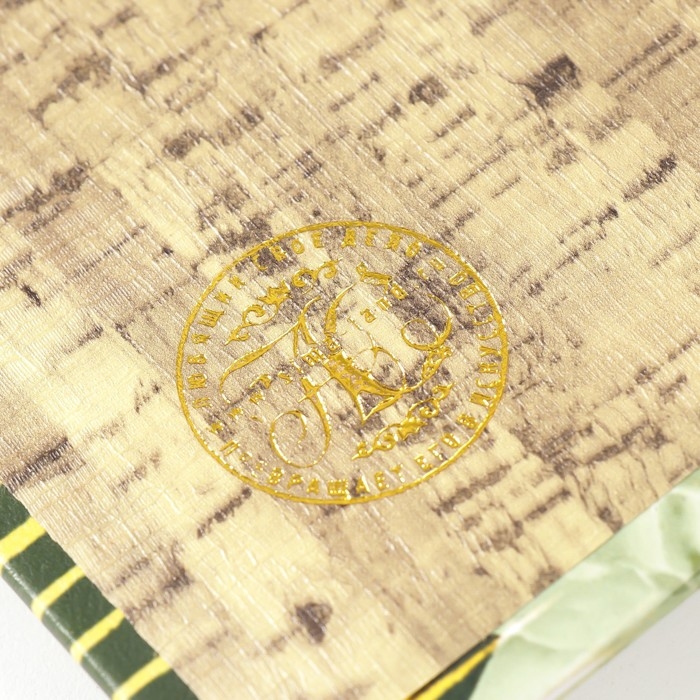 Сейф-книга дерево кожзам "Бюст девушки" 21х13х5 см