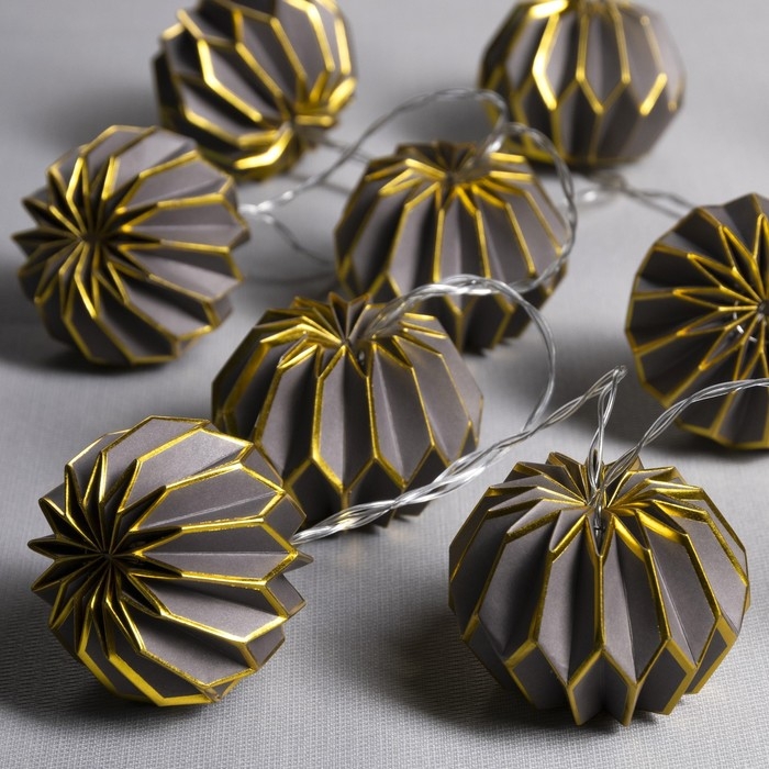 Гирлянда &laquo;Нить&raquo; 2 м с насадками &laquo;Серый фонарик&raquo;, IP20, прозрачная нить, 10 LED, батарейки AAх2 (нет в комплекте), свечение тёплое белое