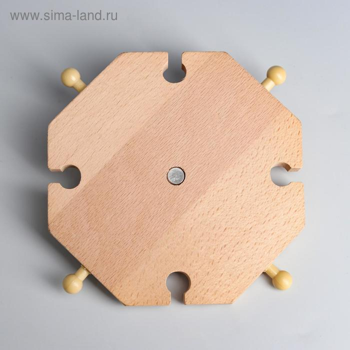 Деталь для ж/д &laquo;Регулировка направлений&raquo; 13.7&times;13.7&times;1.2 см