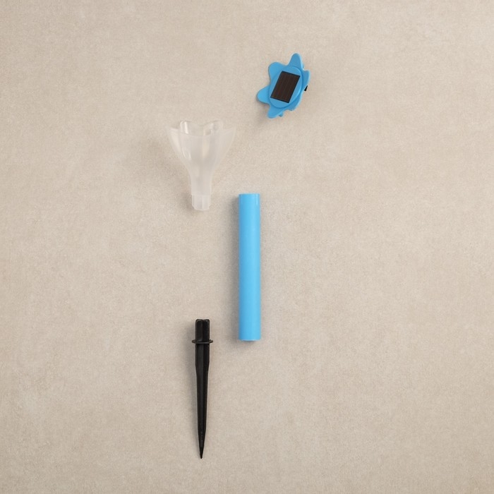 Садовый светильник на солнечной батарее &laquo;Цветок голубой&raquo;, 6 &times; 29 &times; 6 см, 1 LED, свечение белое