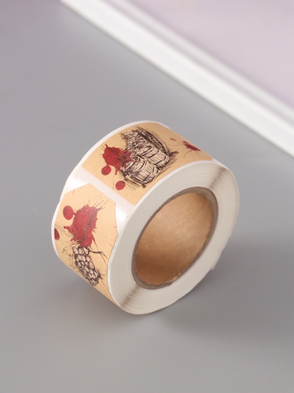 Наклейка бумага крафт "Бирки. Виноградник" 3х5 см 200 шт в рулоне