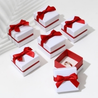 Коробочка подарочная под кольцо/серьги &laquo;Рафаэлло&raquo;, 5&times;5, цвет бело-красный