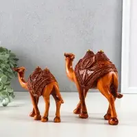 Сувенир полистоун "Двугорбые верблюды" под дерево набор 2 шт 14х4,5х12,5 16,5х5,5х14,5 см