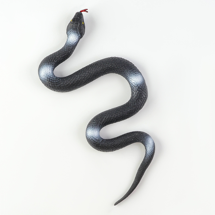 Резиновая змея &laquo;Чёрная мамба&raquo;