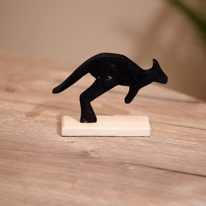 Сувенир "Кенгуру" на подставке, дерево 11х4х8 см