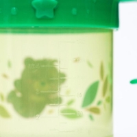 Поильник детский с твёрдым носиком &laquo;Мишутка. Мамы и малыши&raquo;, 150 мл., с ручками, цвет зеленый