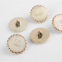 Набор пуговиц на ножке, d = 21,5 мм, 5 шт, цвет белый/золотой
