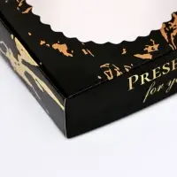 Коробка сборная с окном, &laquo;Презент&raquo;, 11.5&times;11.5&times;3 см