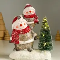 Сувенир керамика свет "Два снеговичка у ёлочки" 12х7,5х15,5 см